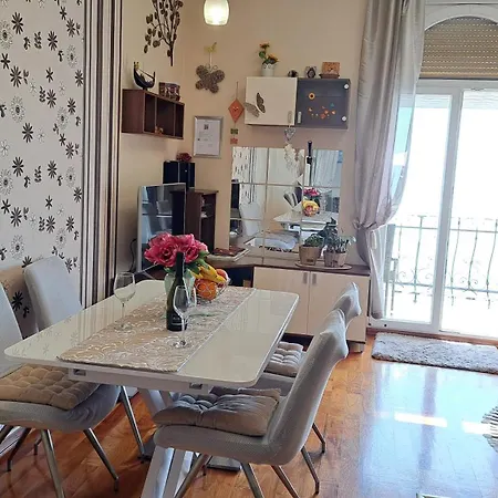 Roberta Apartman Lovran